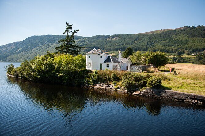 Caledonian Canal and Loch Ness Sightseeing Cruise - The return coach ride: guided stories on the way back