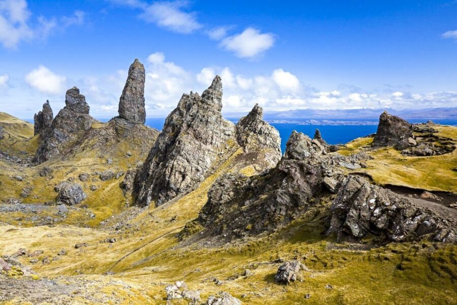 Edinburgh: 3-Day Isle of Skye, Highlands, and Loch Ness Tour - Glen Garry and Kintail: big views between major icons