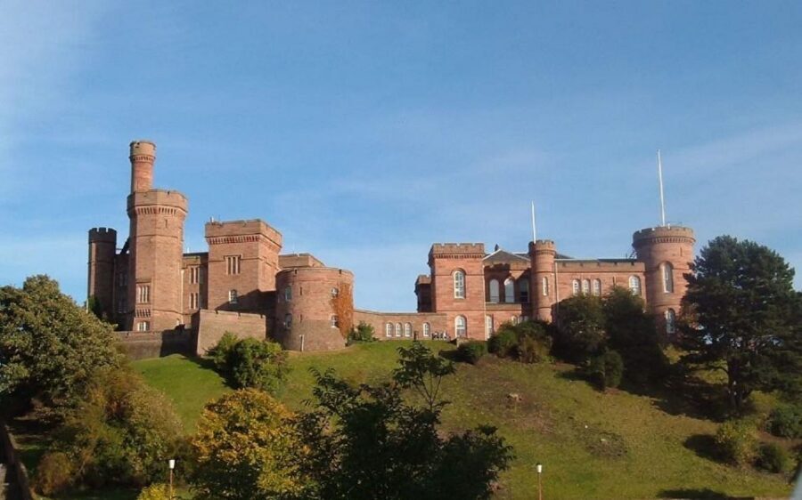 From Edinburgh: 2-Day Loch Ness, Inverness & Highlands Tour - Loch Lomond and Luss: a calm start before the drama