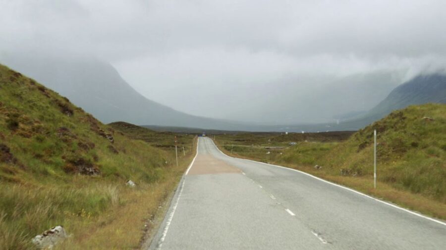From Edinburgh: Loch Ness and Highlands Tour in Spanish - From Royal Mile pickup to Highlands road trip, in Spanish
