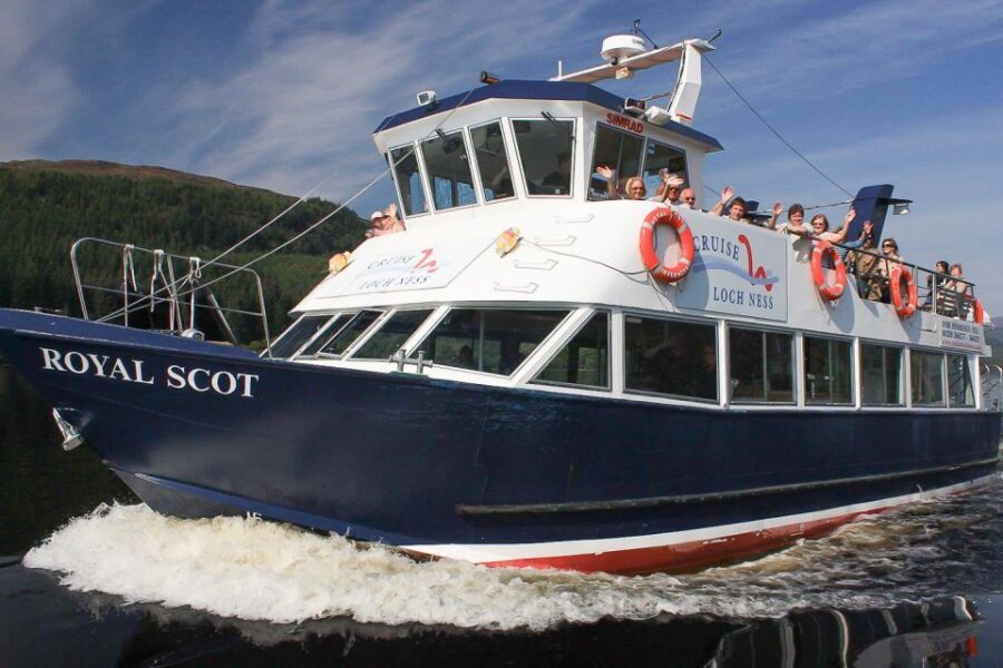 From Edinburgh: Loch Ness and The Highlands Tour - Fort Augustus: Lunch Time and the Loch Ness Moment
