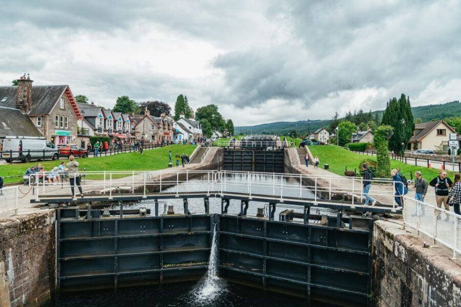 From Edinburgh: Loch Ness, Glencoe & Scottish Highlands Tour - Hairy coos on the route: iconic, but read the winter reality