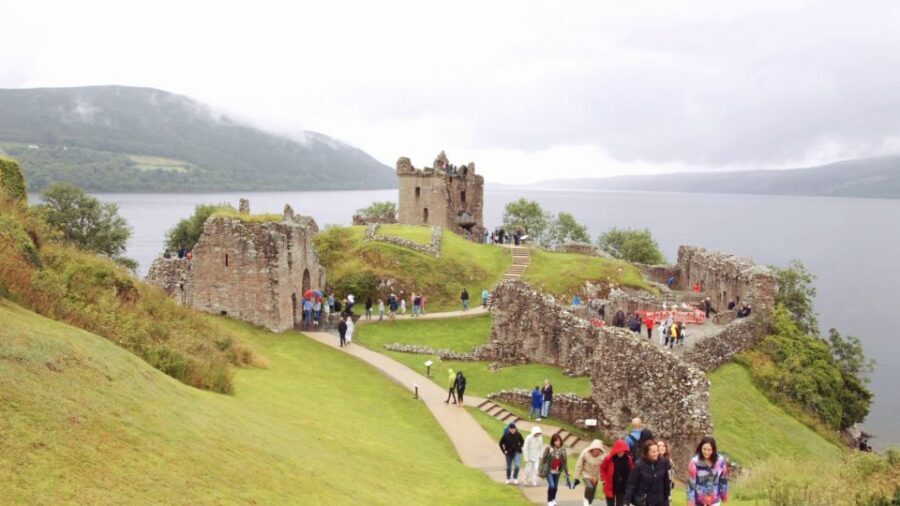 From Edinburgh: Loch Ness & Inverness Tour in Spanish - The Scenic Coach Route to Inverness: Moray Firth and Saint Andrews Views