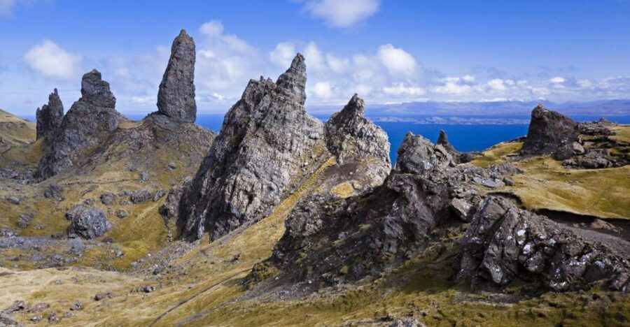 From Glasgow: 3-Day Isle of Skye, Highlands & Loch Ness Tour - The Storr and Skye viewpoints: what to expect from the photo-heavy moments