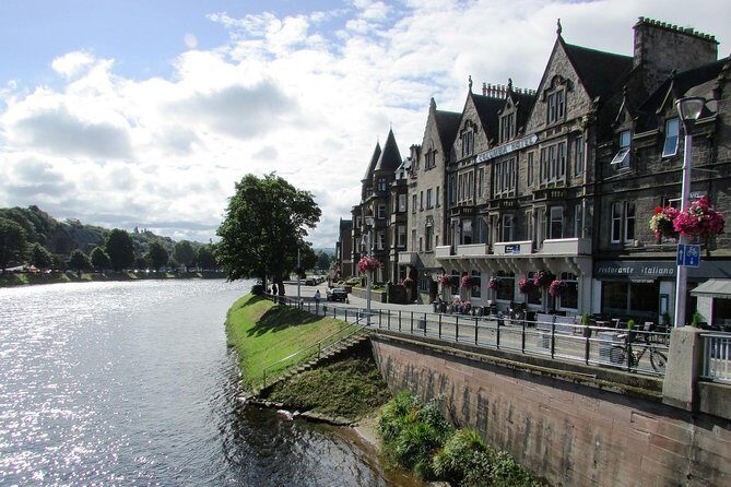 Glasgow: Loch Ness, Inverness & The Highlands - 2 Day Tour - Day one: Loch Lomond, Glencoe, Fort William, and Ben Nevis views