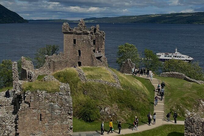 Loch Ness and Outlander Sites Tour from Inverness - Getting picked up in Inverness and why it sets the tone