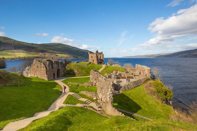 Loch Ness Cruise, Outlander & Urquhart Castle Tour from Inverness - Urquhart Castle and the 30-minute Loch Ness cruise