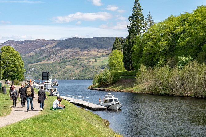 Loch Ness, Glencoe and The Scottish Highlands Tour from Edinburgh - Leaving Edinburgh at 7:30am: timing and the meeting point reality