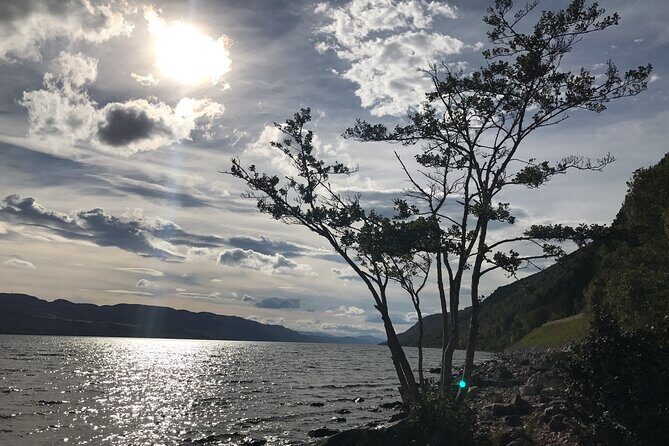 Loch Ness Urquhart Culloden Clava Cawdor Whisky tasting Inverness - The Loch Ness cruise and Dochgarroch Lock: when the myth becomes scenery
