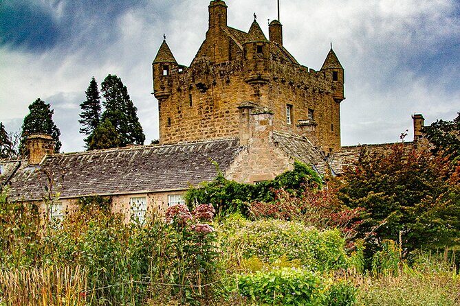 Private Tour to Loch Ness Culloden Battlefield Clava and Cawdor - Beauly Priory: When High Winds Change the Plan
